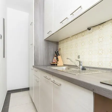 In 38031 Apartment