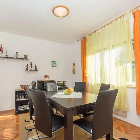 Apartamento In 38031 *
